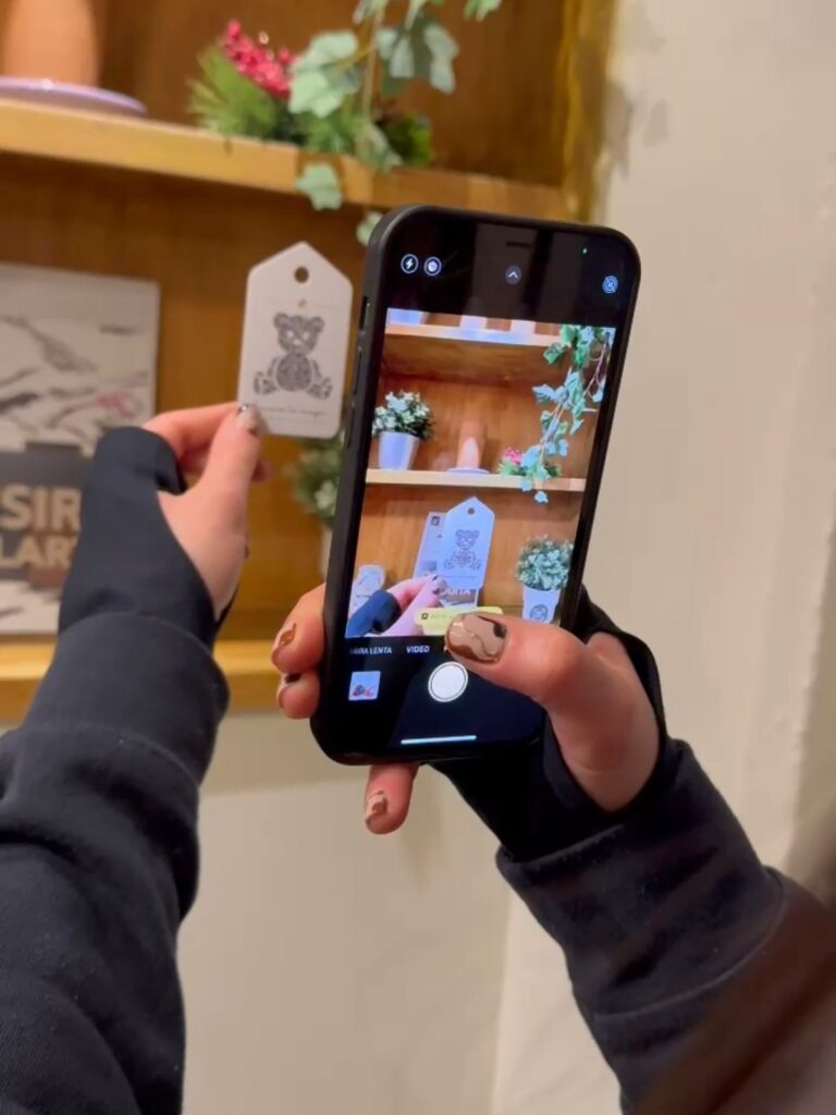 1- Escanea por primera vez el Tag QR.